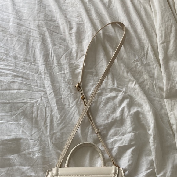 Zara White Crossbody Bag - Picture 4 of 4